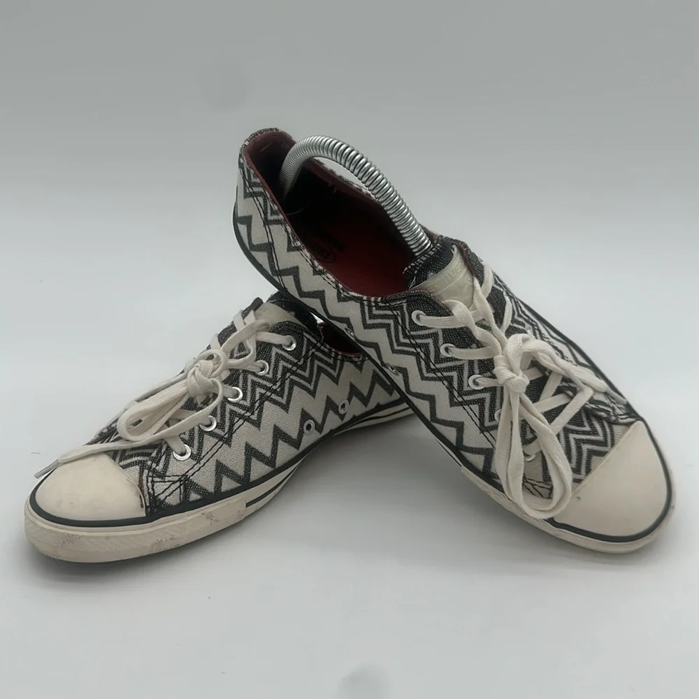 Converse x Missoni Collaboration Women’s Shoes Shiny Black White ZigZag W Size 8 - Picture 2 of 13